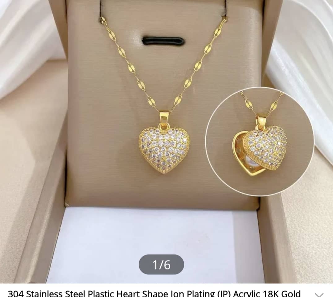 18K Gold Plated Heart Locket Pendant Necklace
